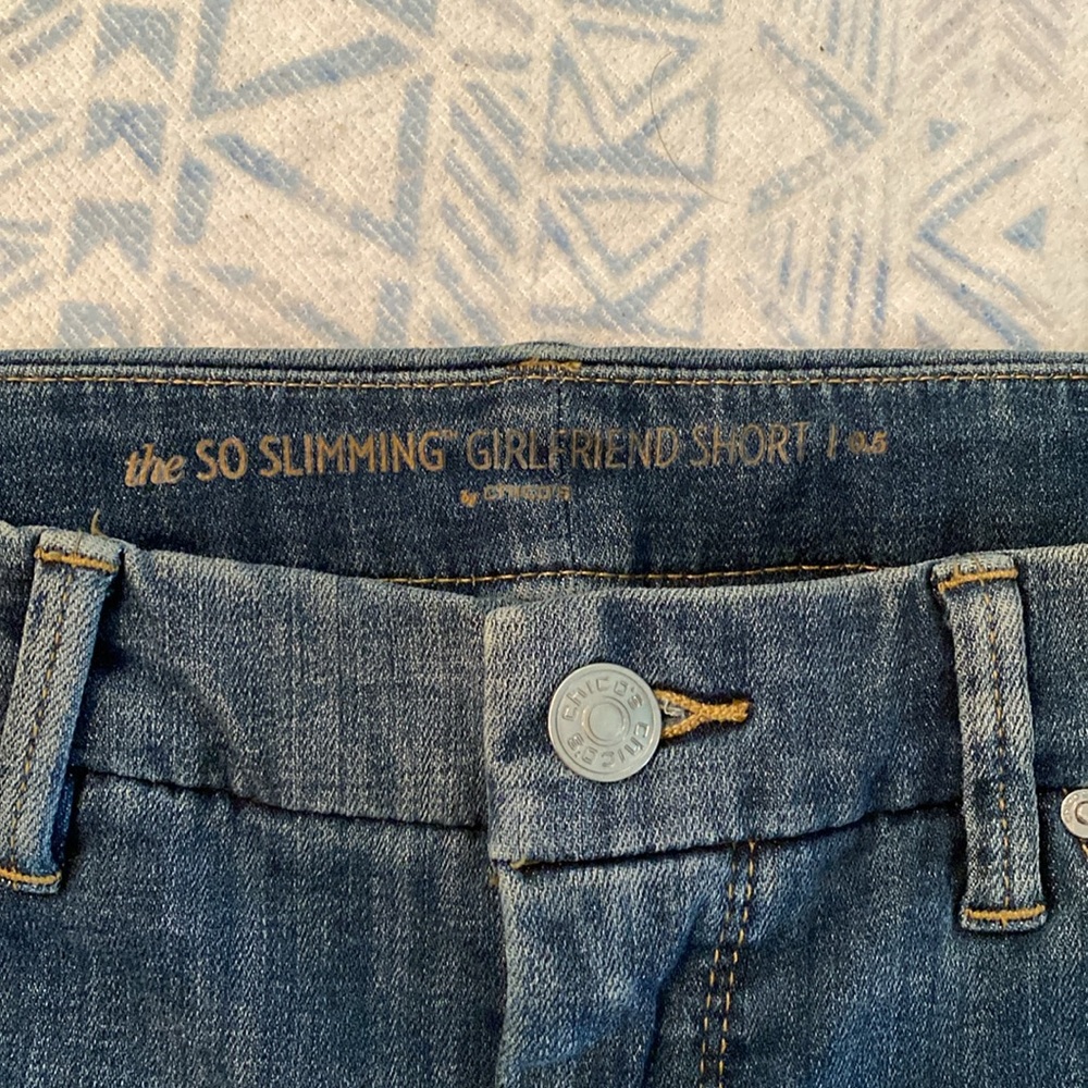 Chico’s So Slimming Girlfriend Denim Shorts - Picture 4 of 8